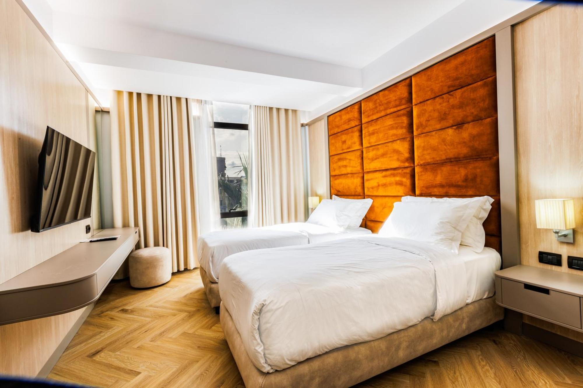 Hotel Fieri Eksteriør bilde