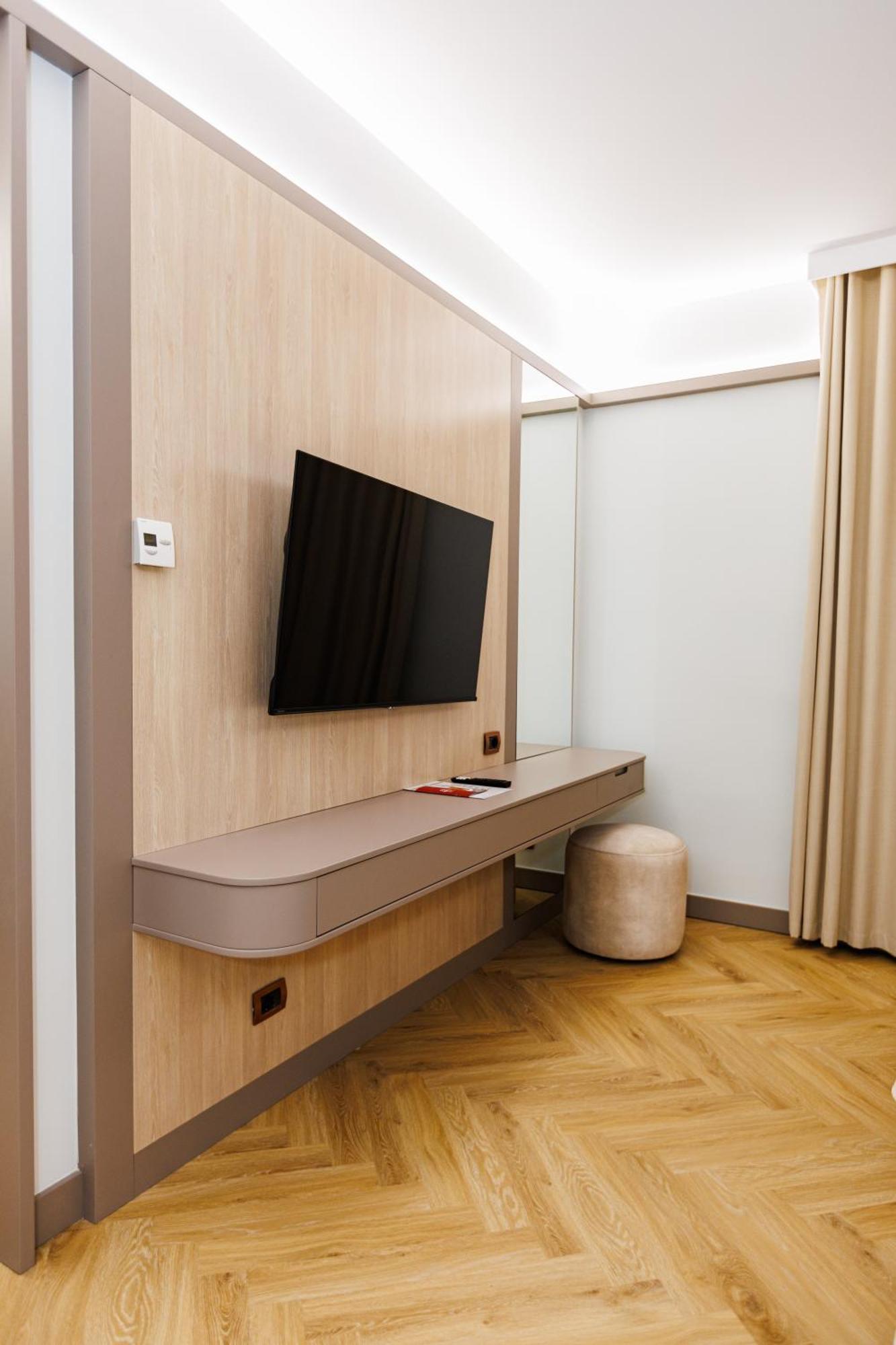 Hotel Fieri Eksteriør bilde