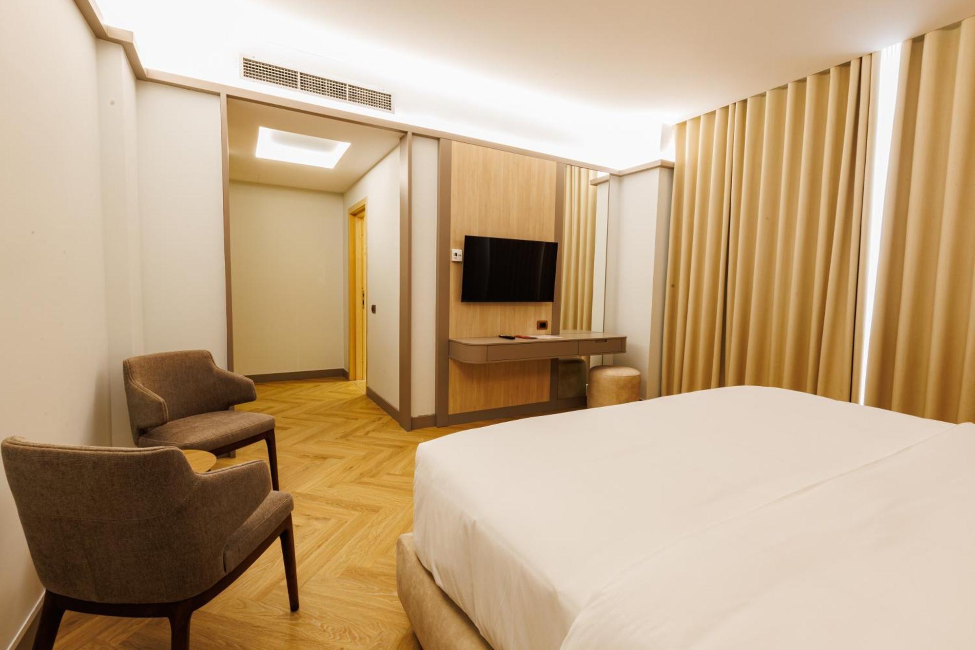 Hotel Fieri Eksteriør bilde