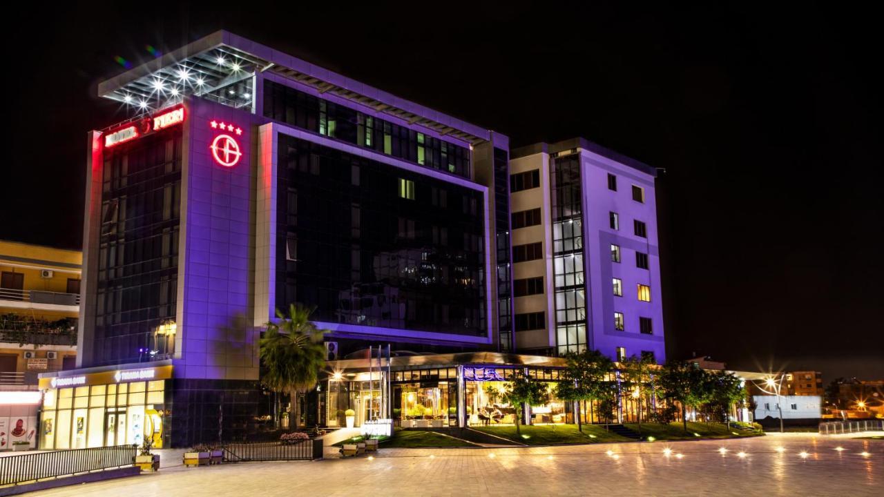 Hotel Fieri Eksteriør bilde