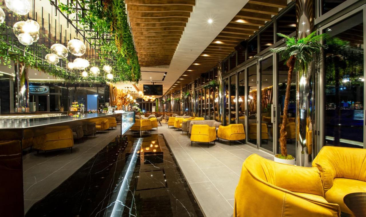 Hotel Fieri Eksteriør bilde