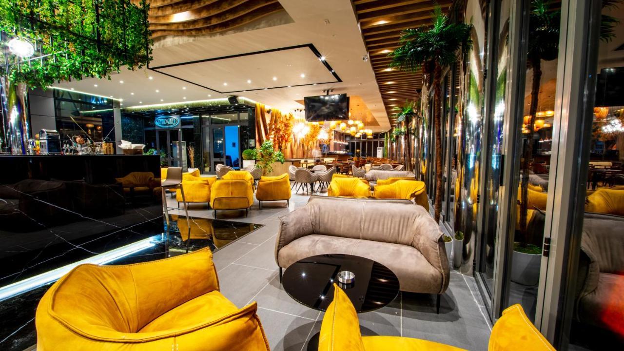 Hotel Fieri Eksteriør bilde